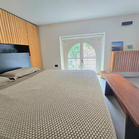 Designer In Cagliari's Heart Appartement